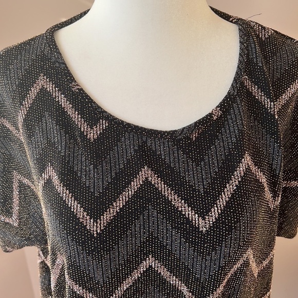 Mercer & Madison L Beaded Short Sleeve Top - Picture 2 of 7